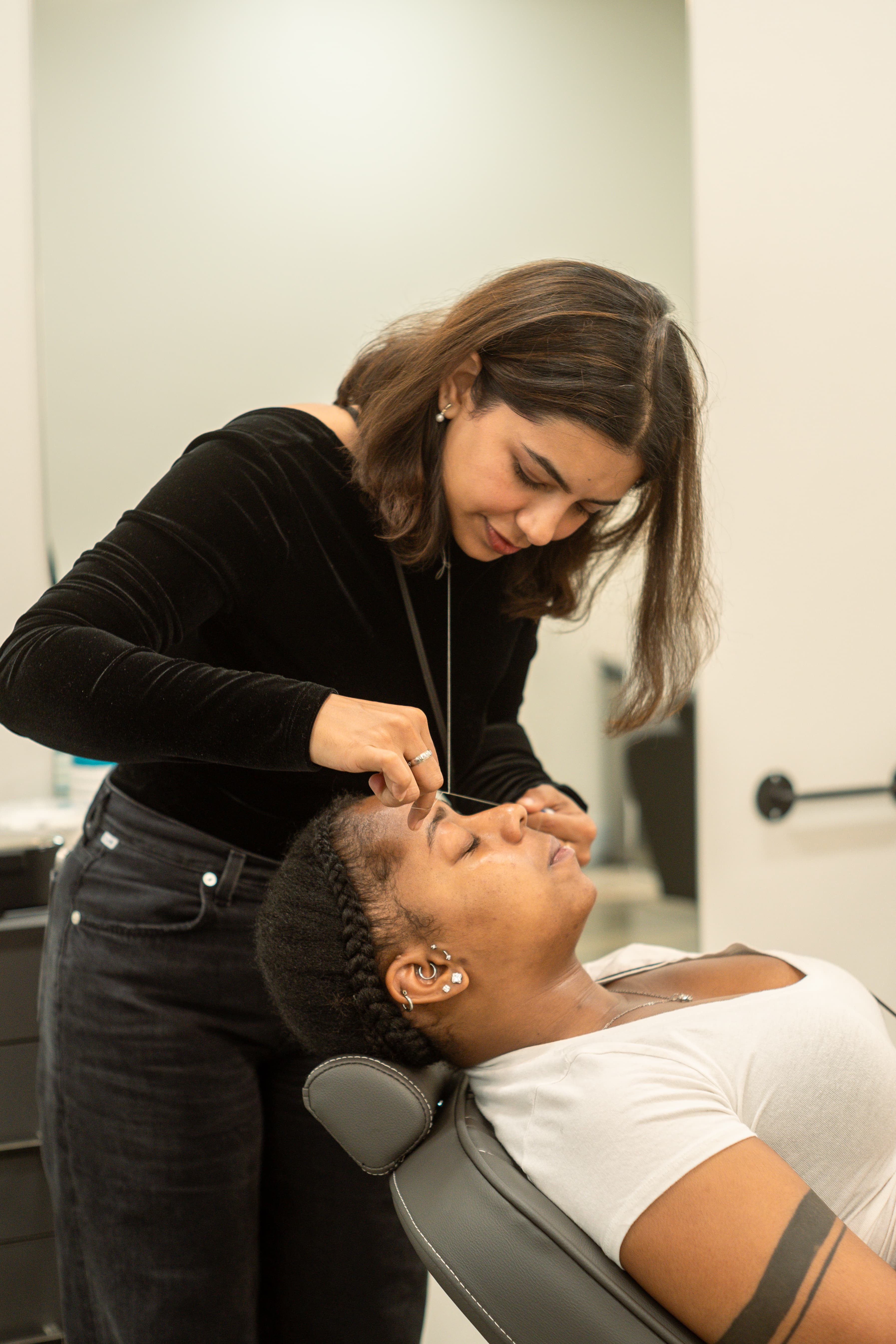 Facial Threading Service